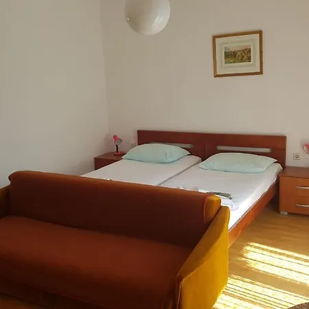 公寓 Ivanka Ap B Sa Grijanim Bazenom I Besplatnim Parkingom 穆泰尔岛